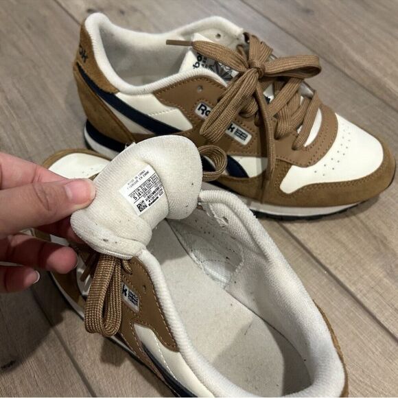 Reebok Classic Leather Low Brown Navy Size 5 Trendy Suede 622 - Picture 9 of 10